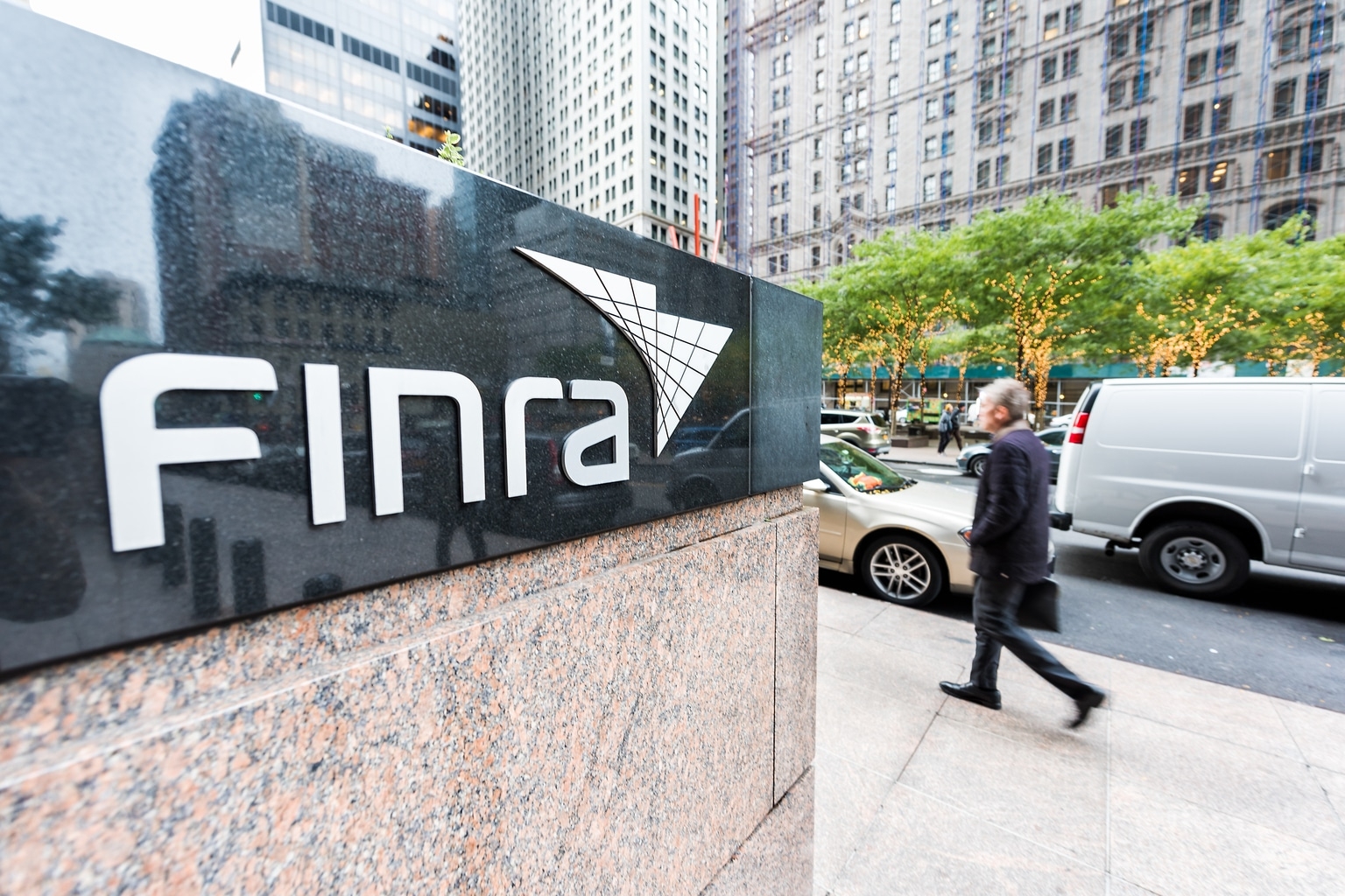 رگوله The Financial Industry Regulatory